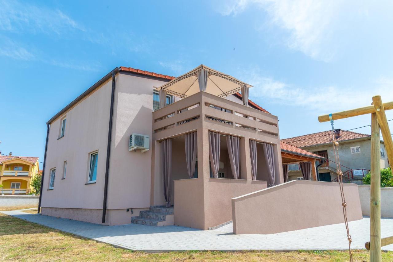 Apartmani Krzak Nin Exterior photo