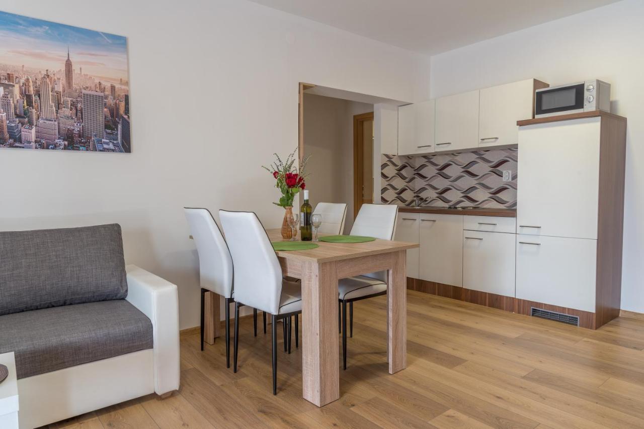 Apartmani Krzak Nin Exterior photo